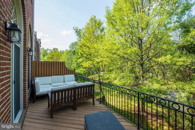 Foto del edificio - 4005 Mansion Dr NW