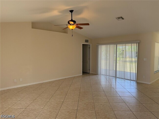 Foto del edificio - 3527 NE 19th Pl