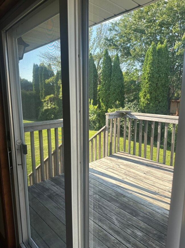 Building Photo - W2624 Barney Ct