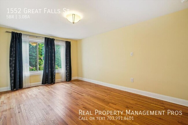 Foto del edificio - 1552 Great Falls St