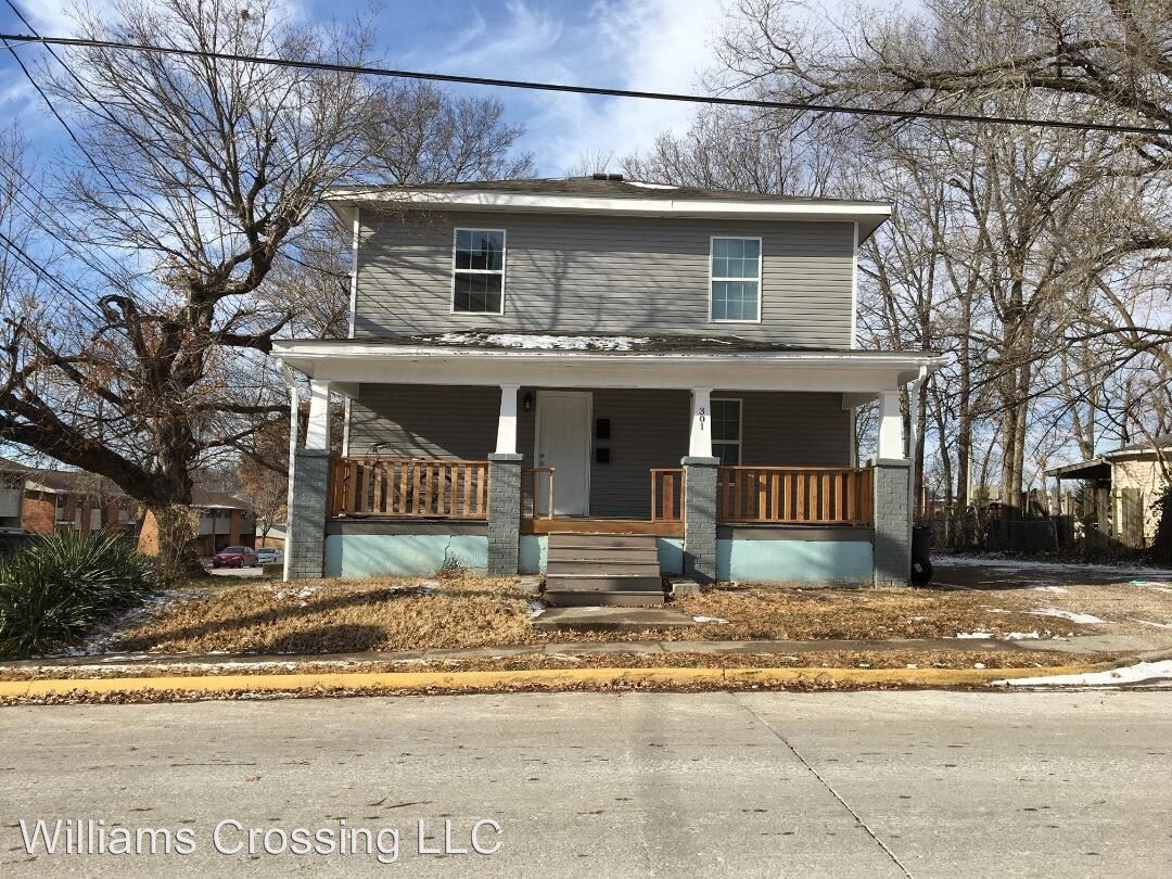 Primary Photo - 301 N 5th St