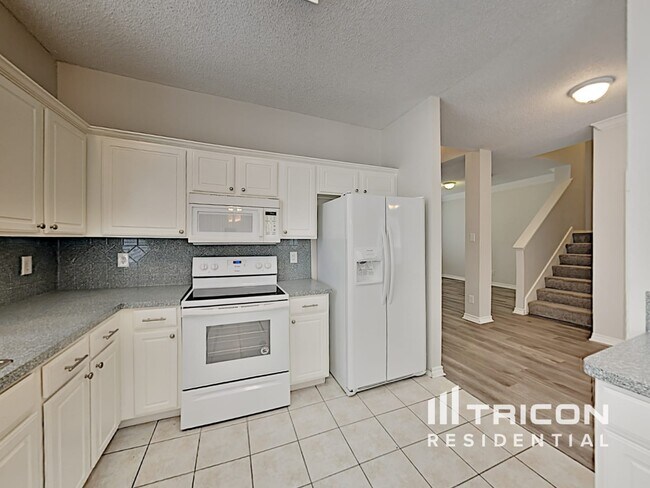 Foto del edificio - 300 Westbrook Dr