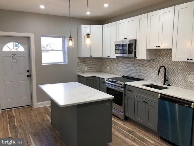 Foto del edificio - 1848 N 23rd St