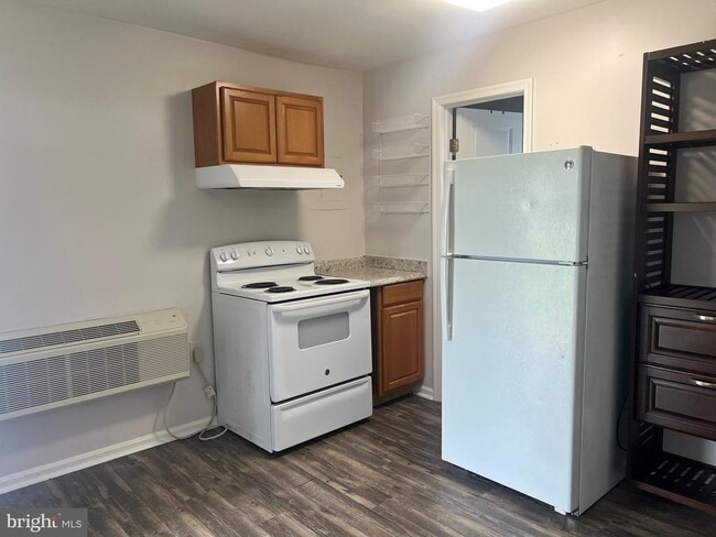 Building Photo - 19960 National Pike