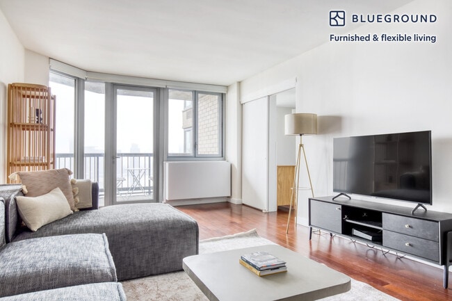 Building Photo - 401 E 34th St