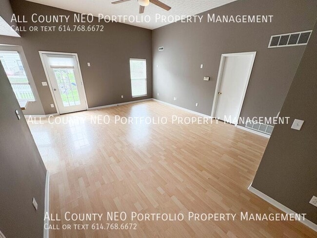 Building Photo - 3141 Hines Rd
