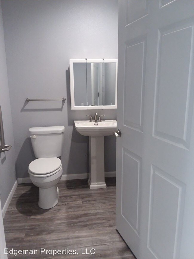 Building Photo - 2344 Texas Ave