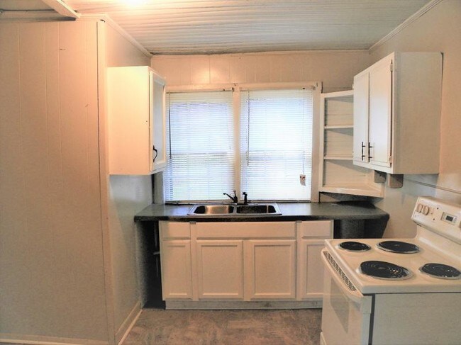 Foto del edificio - 1710 Lincoln Ave