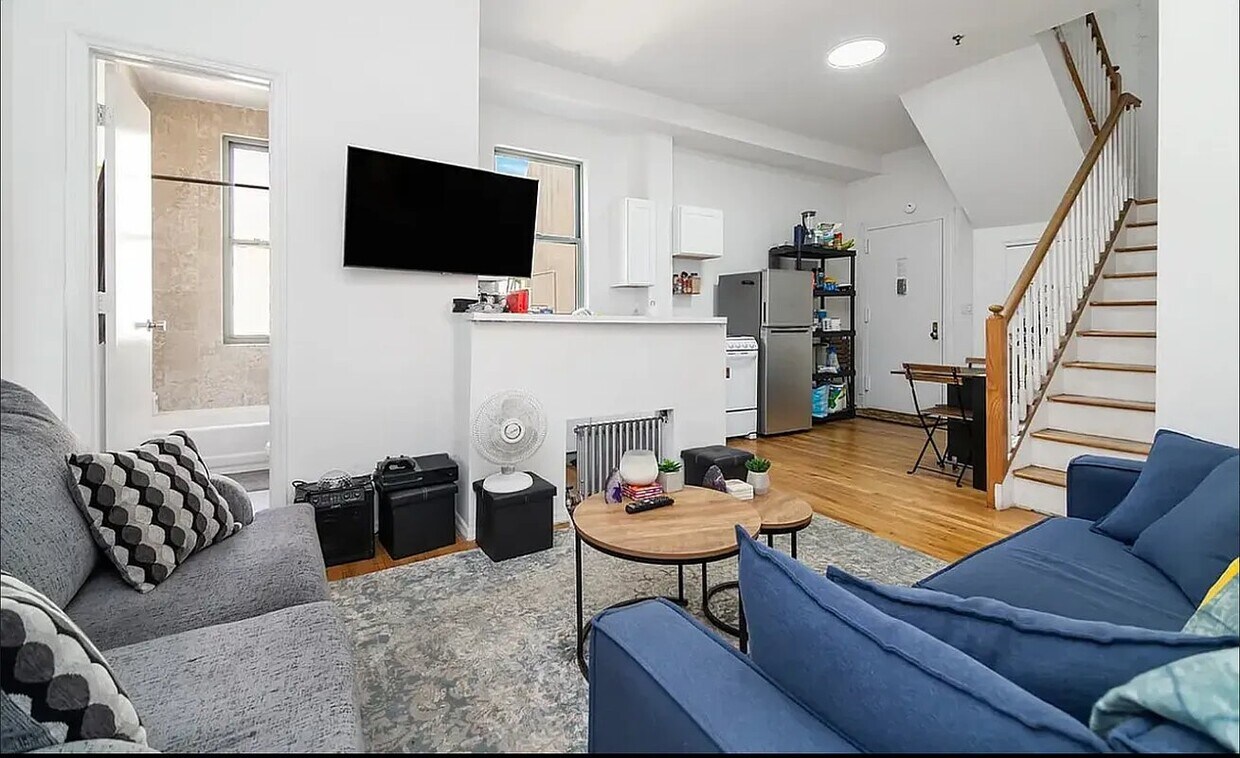 Primary Photo - 243 West 63rd Street