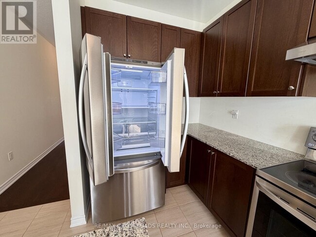 Building Photo - 111 Markview Rd