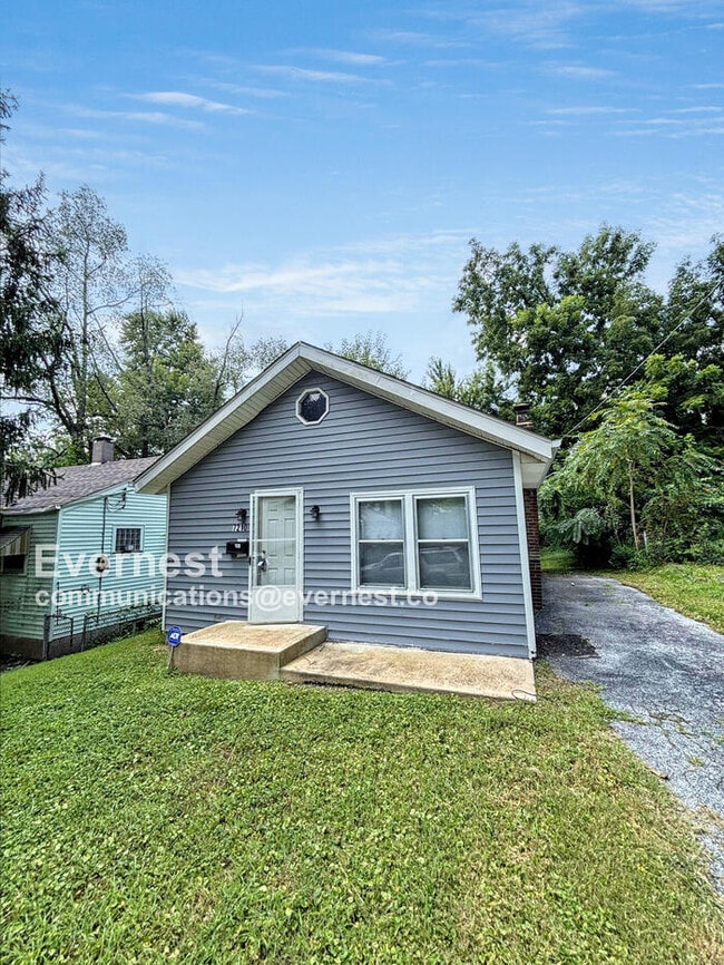 Building Photo - 7210 Eunice Ave