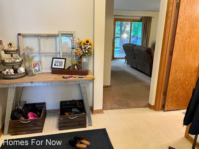 Foto del edificio - 4 br, 2.5 bath House - 1053 Kettle Creek Rd
