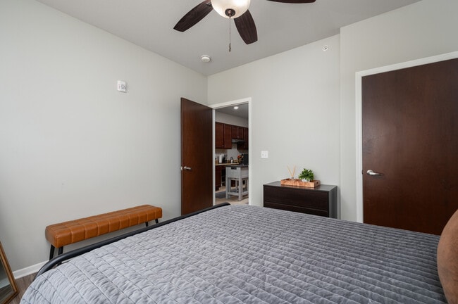 Building Photo - The Oliver