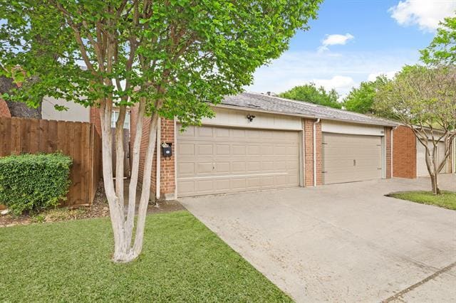 Primary Photo - 2211 Salem Dr