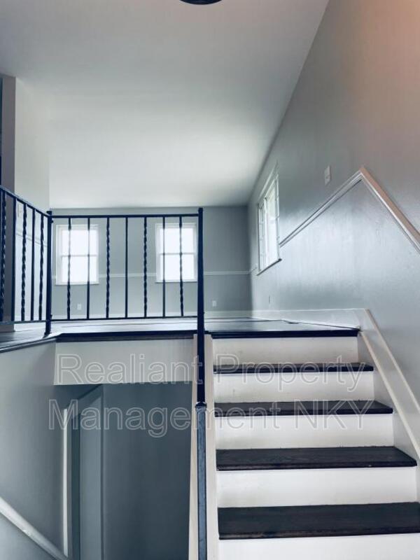 Building Photo - 19 Boardwalk St