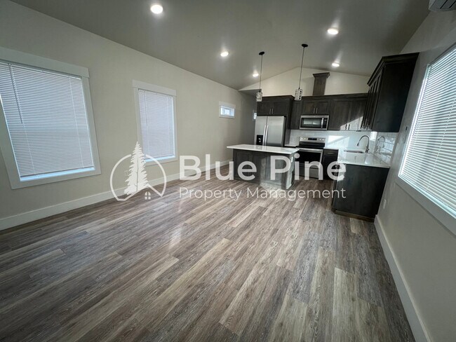 Foto del edificio - 323 Gladstone St