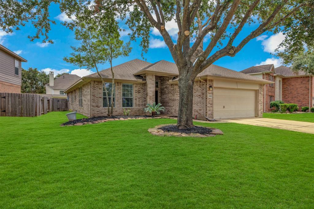 Foto principal - 2002 Monarch Hollow Ln
