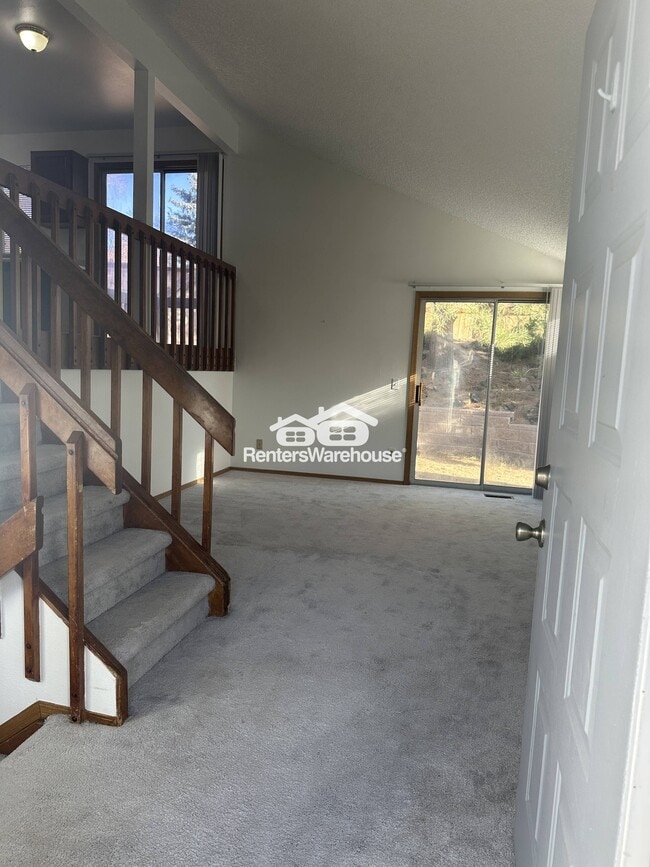 Building Photo - 735 Walden Ct