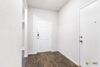 Building Photo - 840 Nodding Nixie