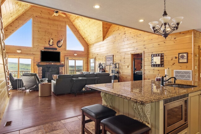 Building Photo - 129 Wildberry Dr