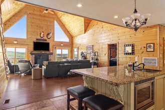 Building Photo - 129 Wildberry Dr