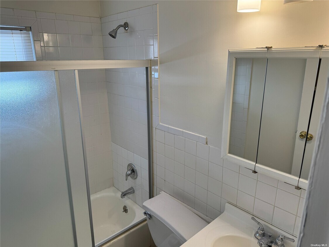 Foto del edificio - 109-56 143rd St