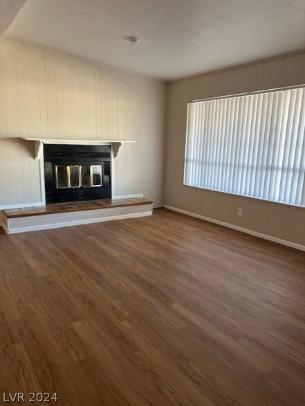 Foto del edificio - 4427 Springdale Avenue Unit 1