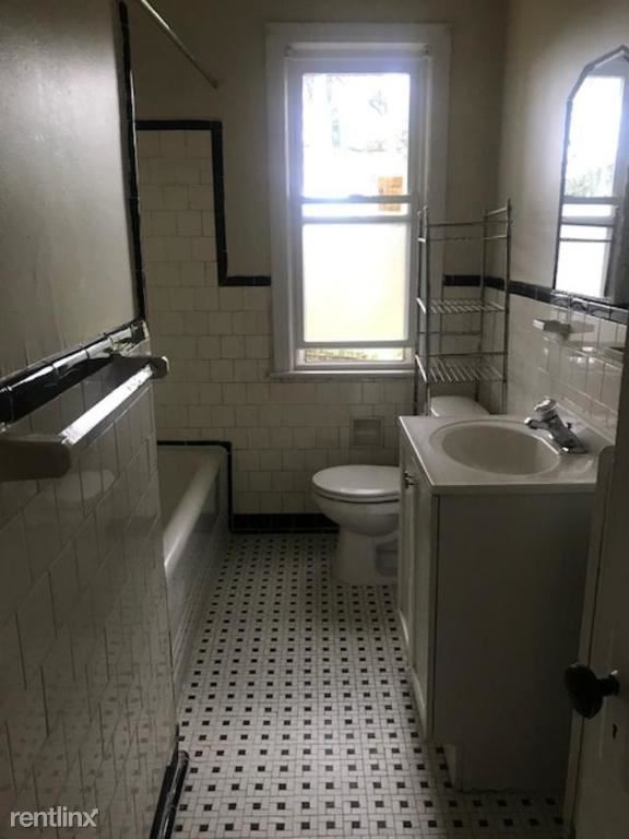 Building Photo - 2 br, 1 bath Condo - 310 Decatur St NW