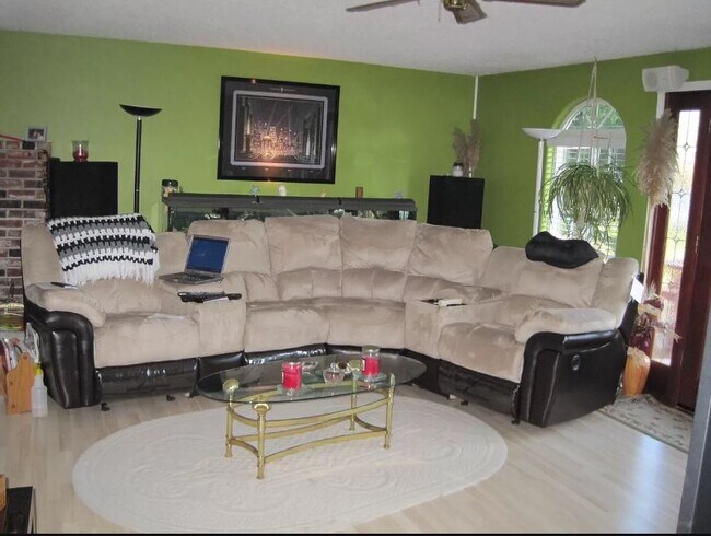 Foto del edificio - 7509 Lakeside St SW