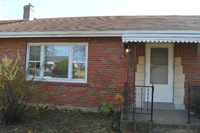 Building Photo - 9200 Catalina Dr