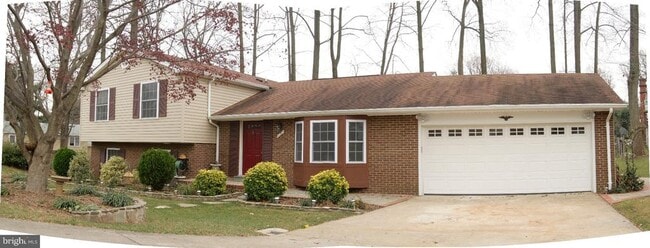Building Photo - 3317 Pathway Ct