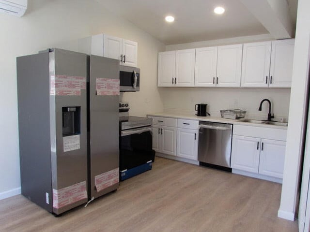 Building Photo - 22248 Vanowen St