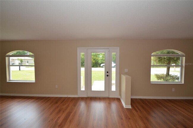 Building Photo - 51 Pine Haven Dr