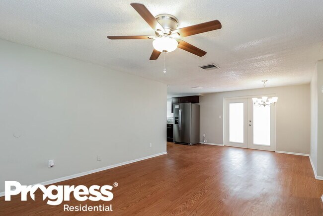 Building Photo - 3447 Wilson Dr