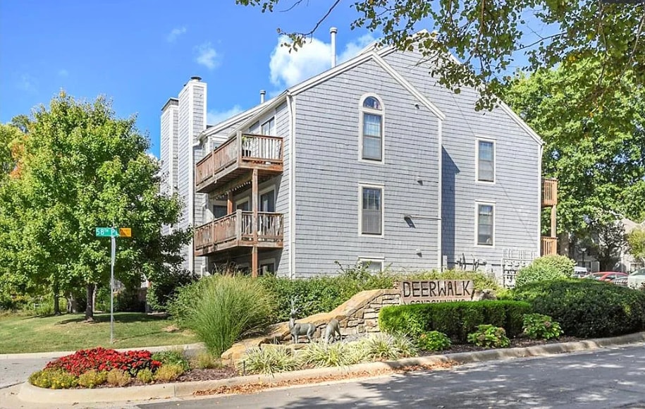 Primary Photo - 12027 W 58th Pl