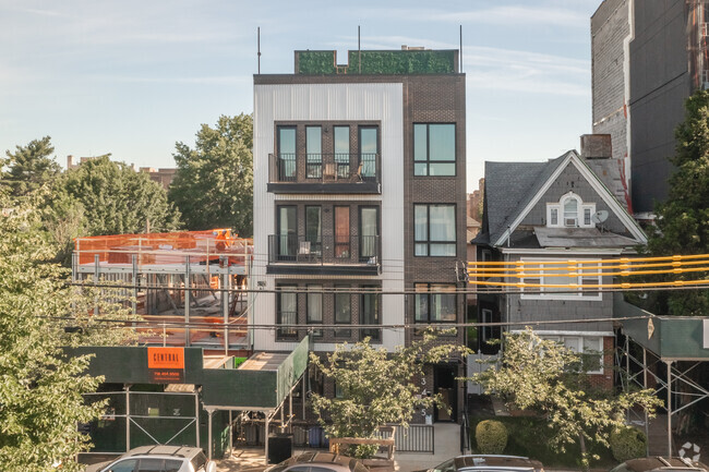 Foto del edificio - 3405 Farragut Rd