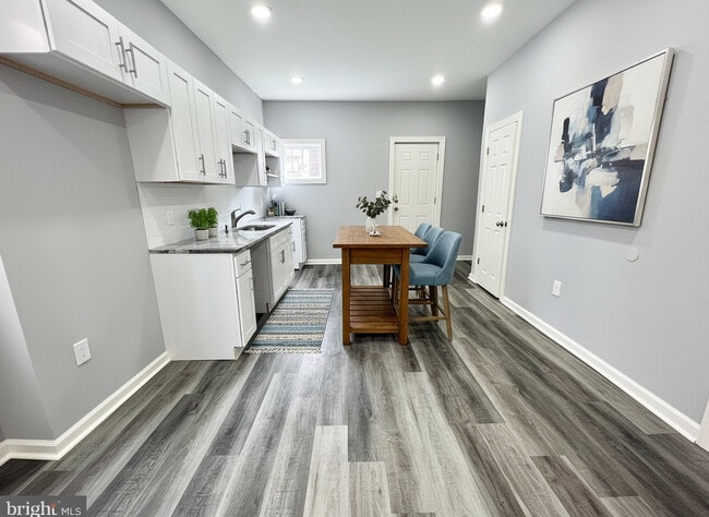 Photo - 5532 Chancellor St Townhome