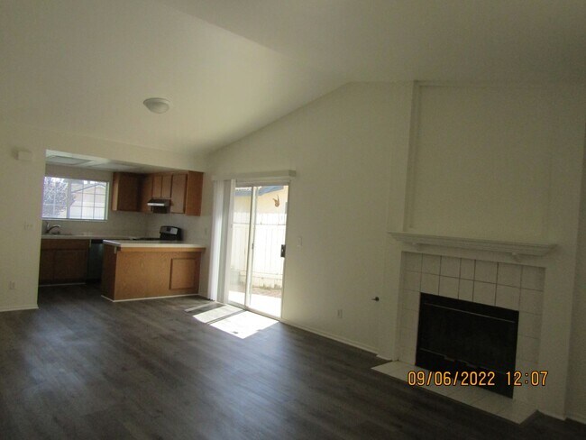 Building Photo - Centrally Located Single Story Home in the...