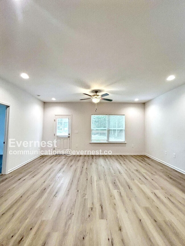 Foto del edificio - 1342 7th Ave SE