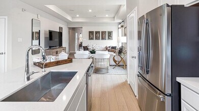 Building Photo - 9710 Rialto Hts Dr