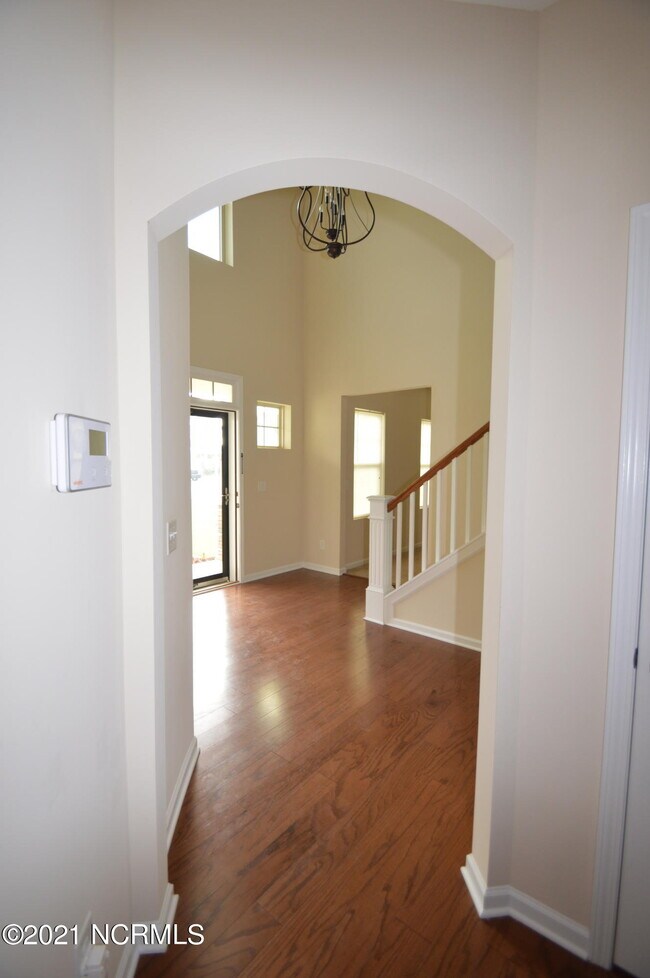 Building Photo - 415 Cyrus Thompson Dr