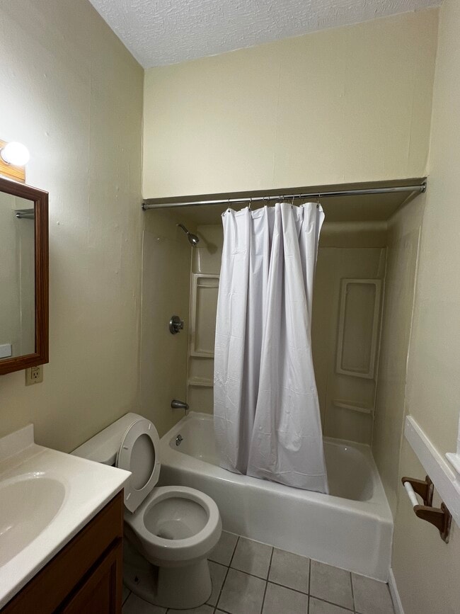 Building Photo - 295 Nahant Rd