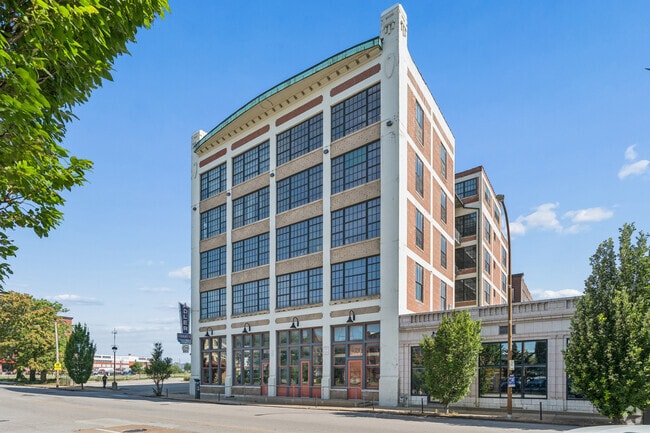 AdlerFrame Lofts