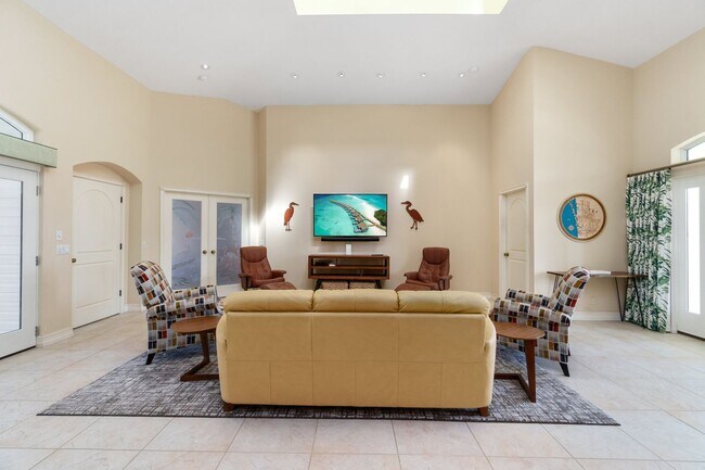Foto del edificio - ** BOATER'S DREAM SINGLE FAMILY HOME FOR A VACATION GET-A-WAY OR FOR SEASON ** 3 BED-2BATH PRIVAT...