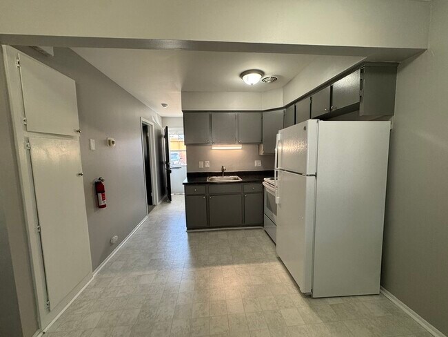 Foto del edificio - 4059 Longtin Ave