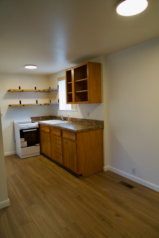 Foto del edificio - 673 E 6th Ave