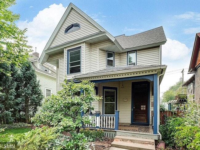 Building Photo - 2444 Garfield Ave