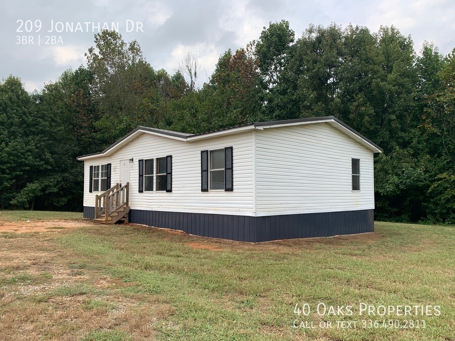 Primary Photo - 209 Jonathan Dr