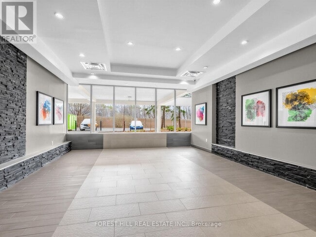 Building Photo - 140 Elm Ridge Dr