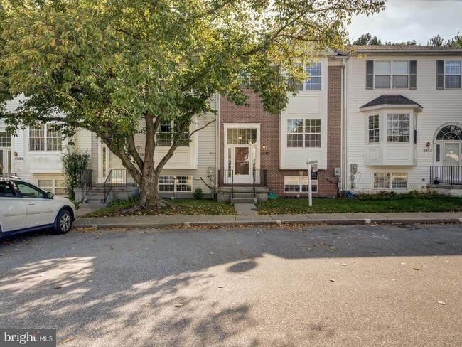 Building Photo - 8830 Briarcliff Ln